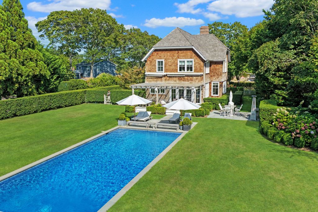 Property photo 2 of 26