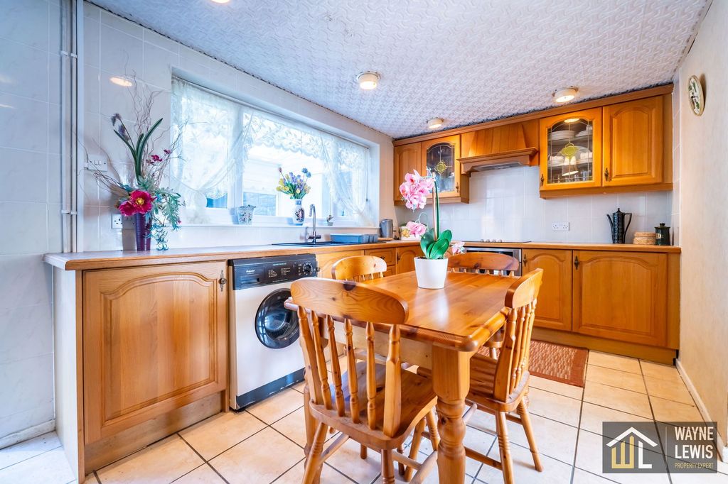 Property photo 2 of 29