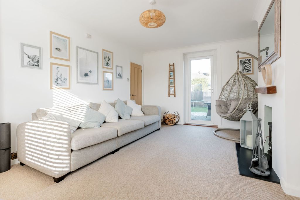 Property photo 3 of 21