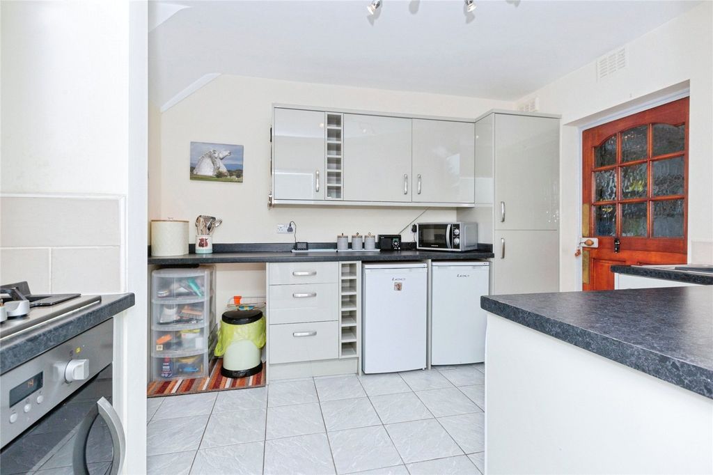 Property photo 3 of 16 Picture No. 09