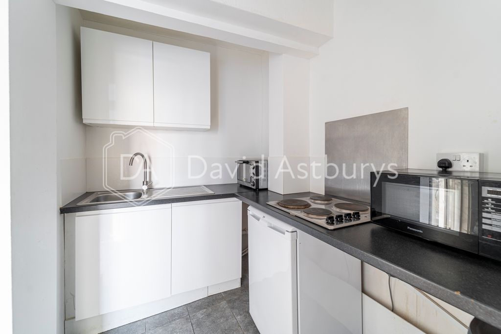 Property photo 3 of 8 Ndb08739