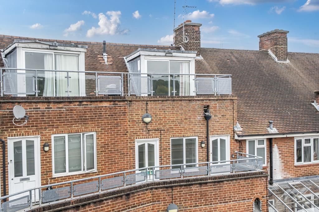 Property photo 1 of 16 External