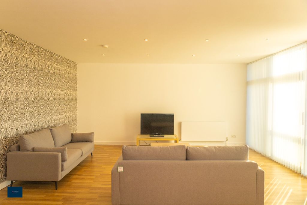 Property photo 3 of 17 Photo 3