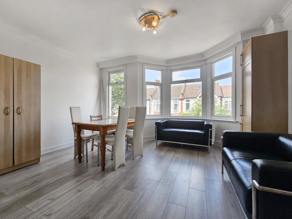 Property photo 3 of 12 Dining Room