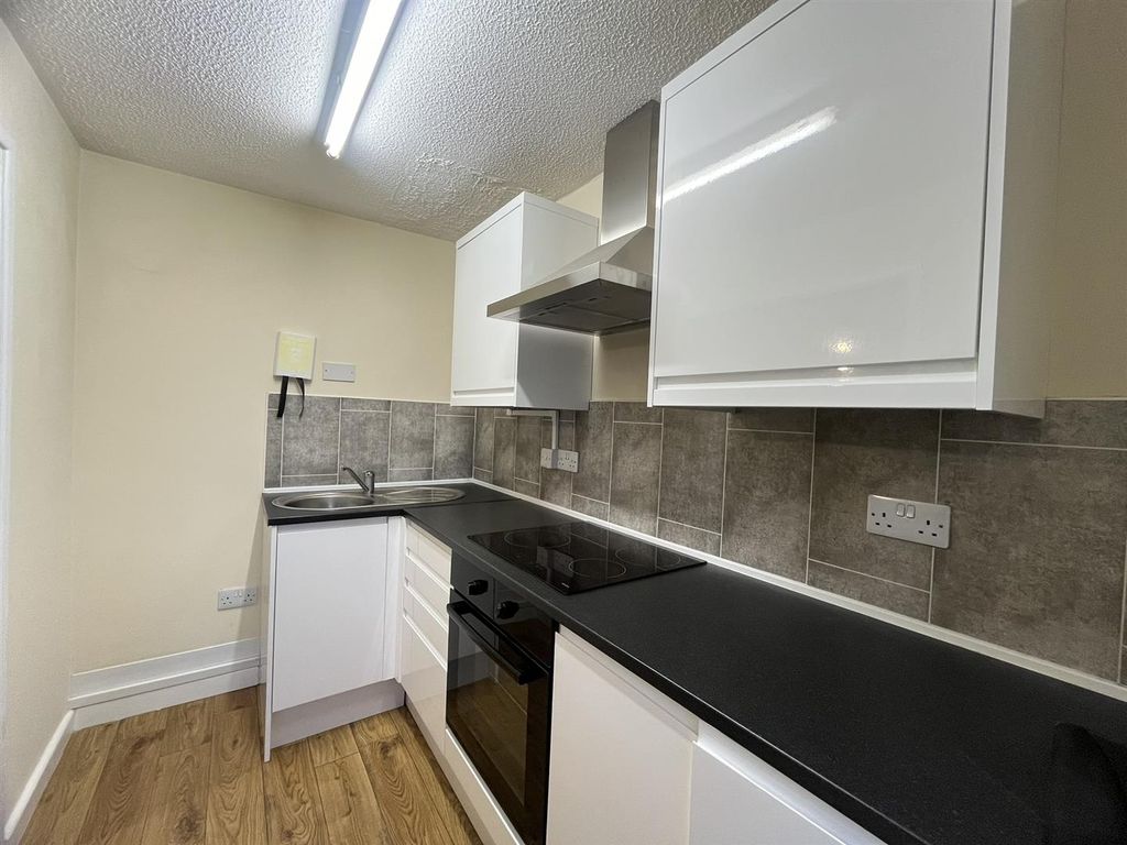 Property photo 2 of 11 Img_3982.Jpeg