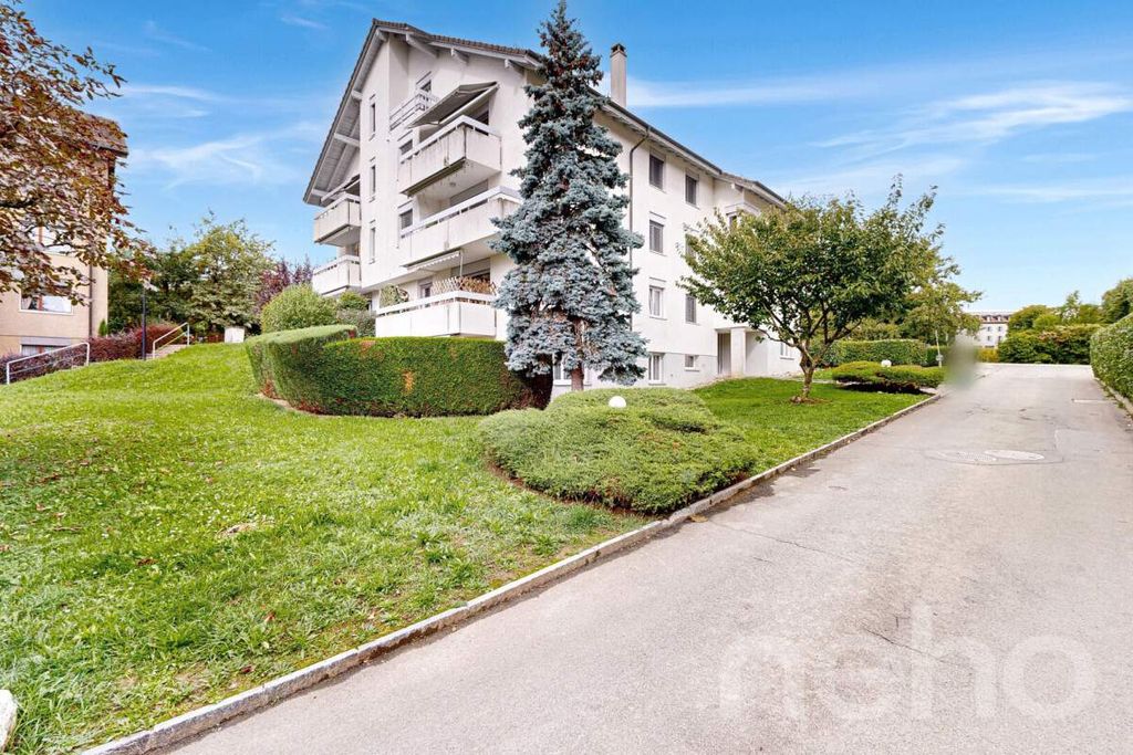 Property photo 2 of 12