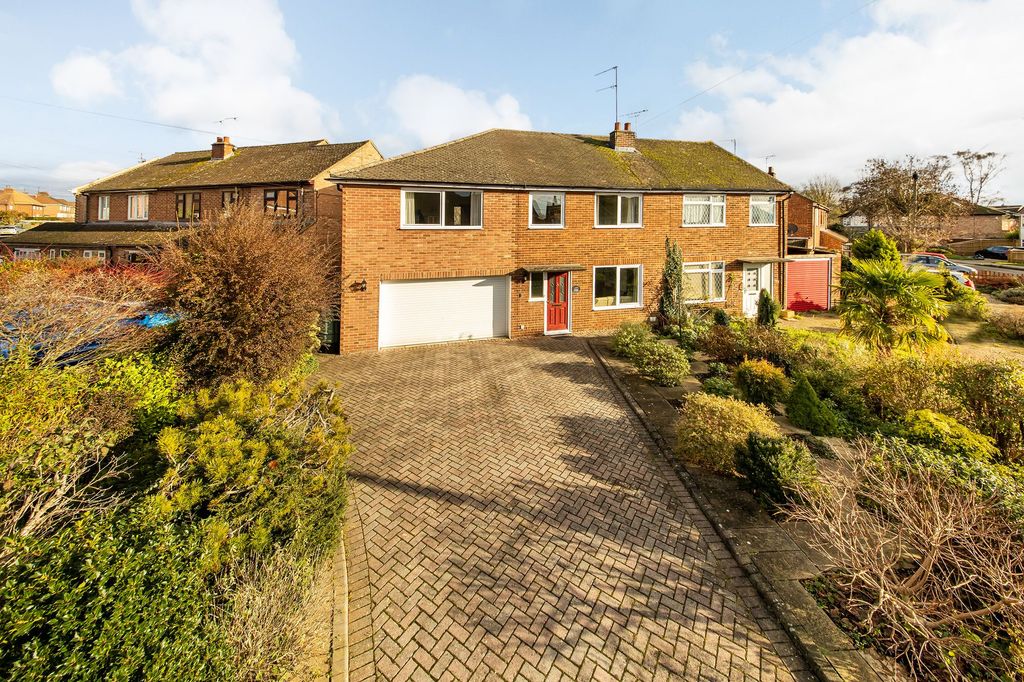 Property photo 1 of 20