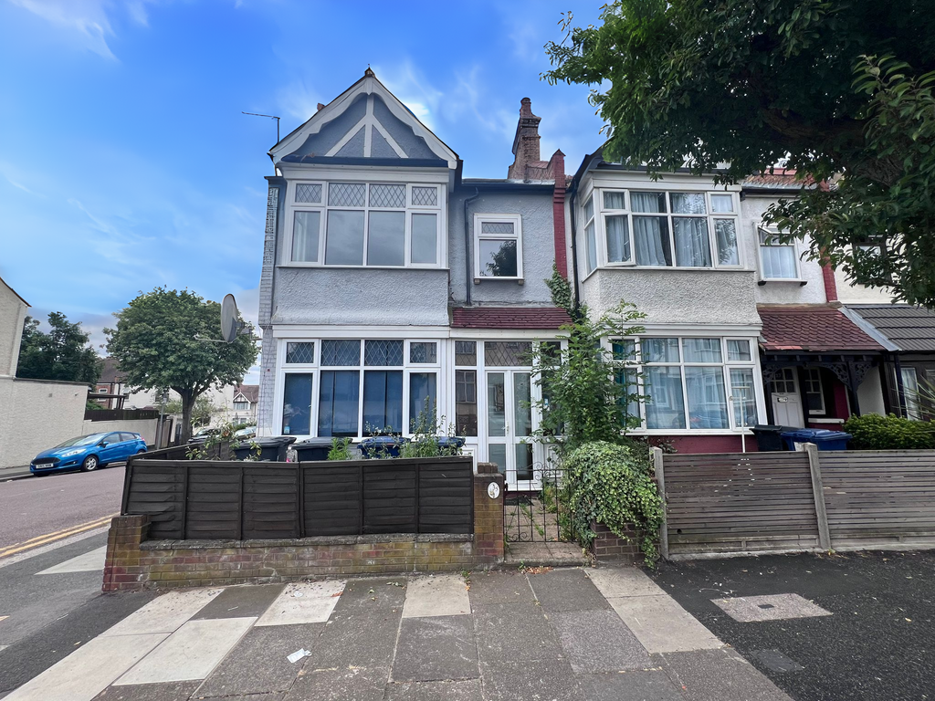 Property photo 1 of 12