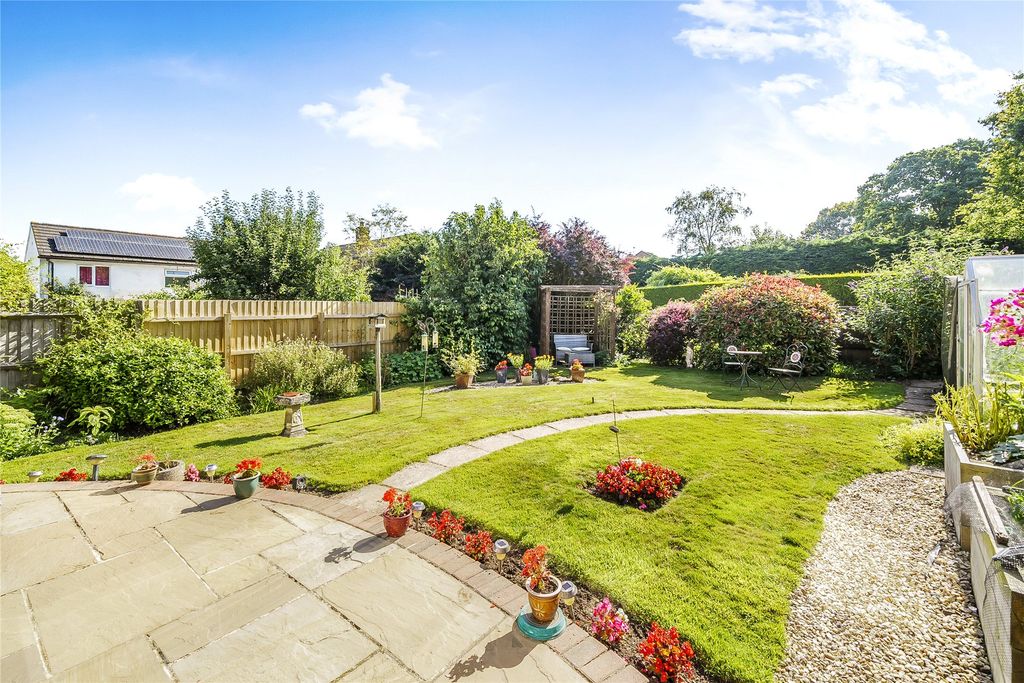 Property photo 2 of 19 Picture No. 09