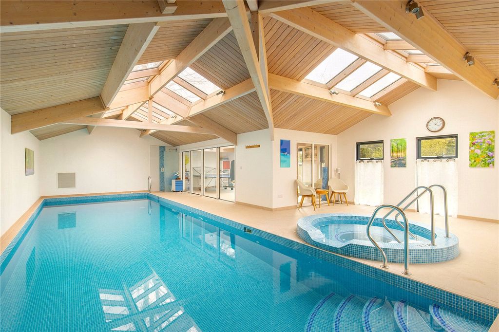 Property photo 2 of 16 Pool