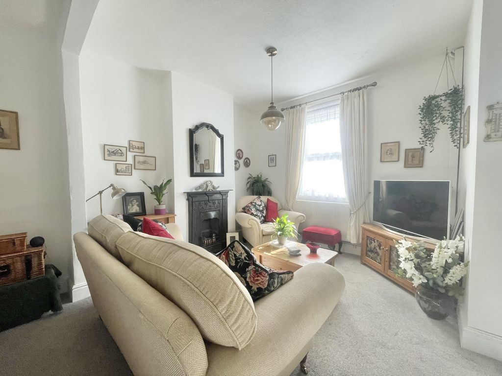 Property photo 2 of 17 Photo 2