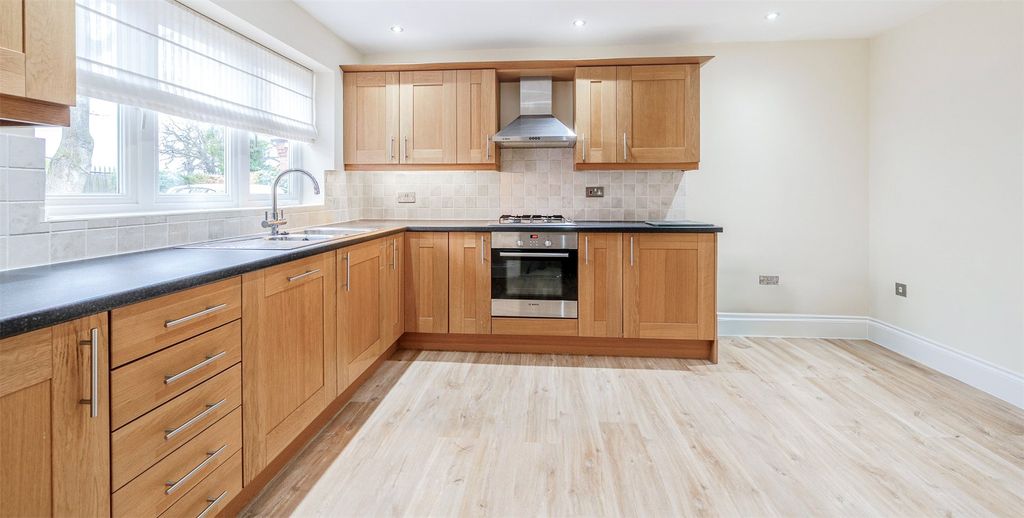 Property photo 3 of 16 Picture No. 04