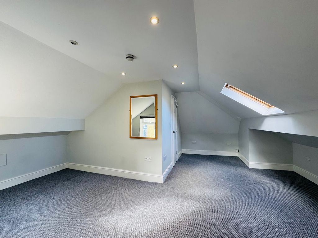 Property photo 2 of 6 Img_5934