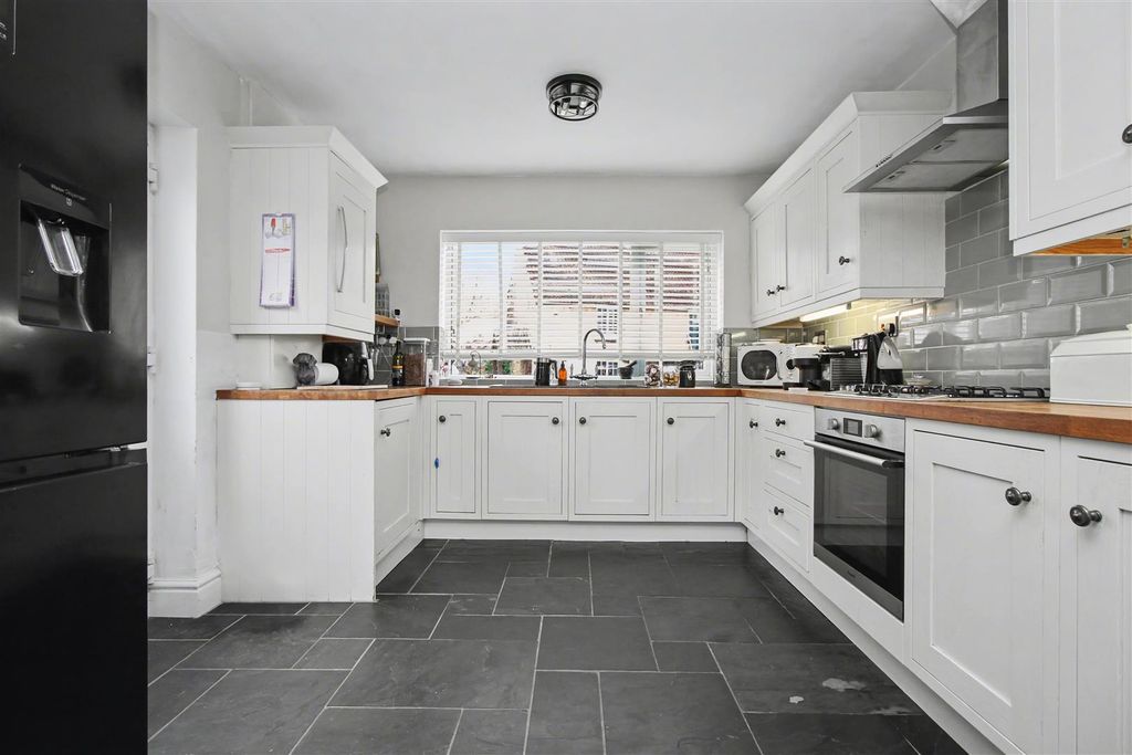 Property photo 2 of 27 Img_5241.Jpg