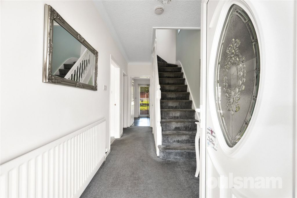 Property photo 2 of 18 Picture No. 12
