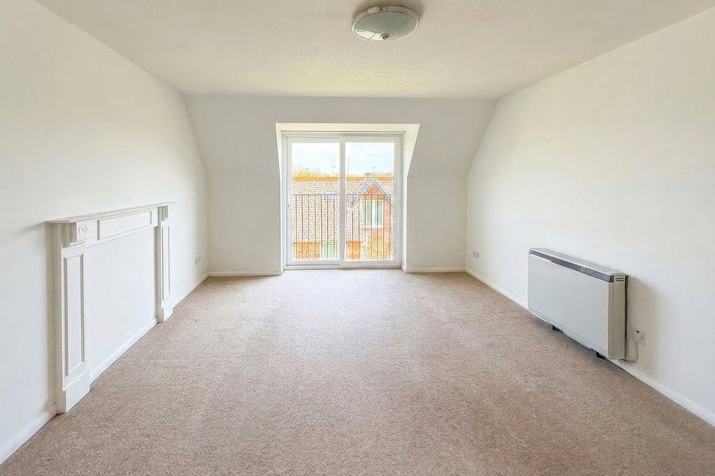 Additional image 9 of 2 bed flat for saleThe Street, East Preston, Littlehampton, West Sussex BN16