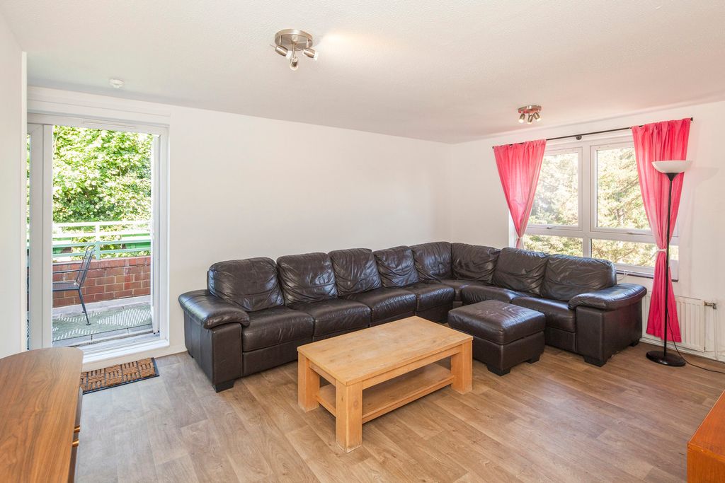 Property photo 1 of 10 1