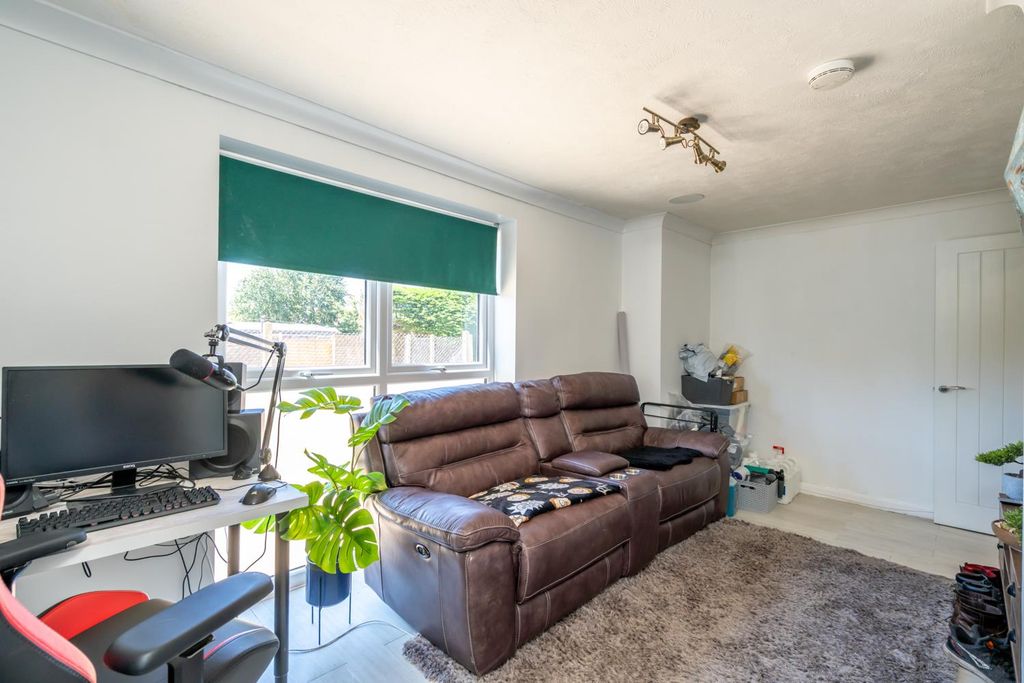 Property photo 2 of 8 Lounge Diner.Jpg