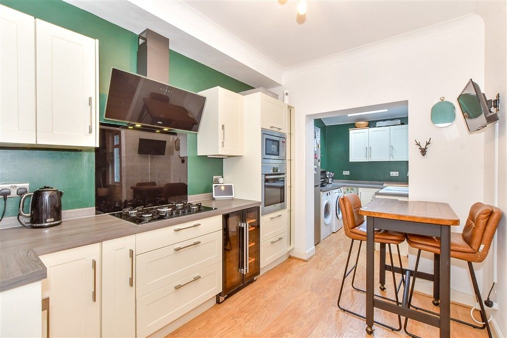 Property photo 3 of 13 Kitchen