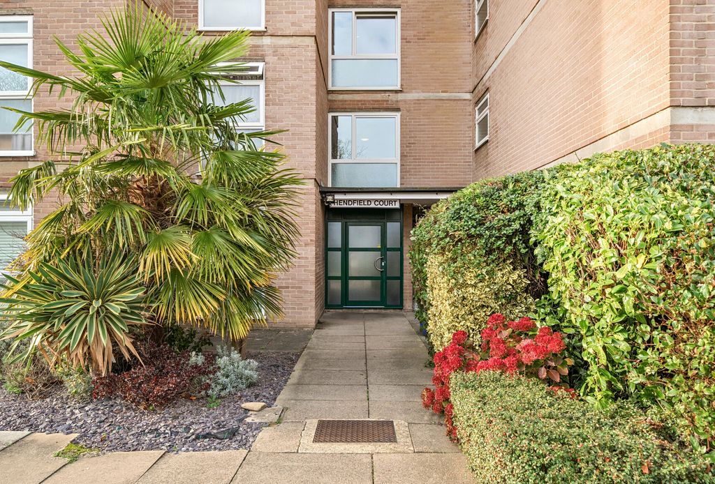 Property photo 2 of 17 Communal Grounds