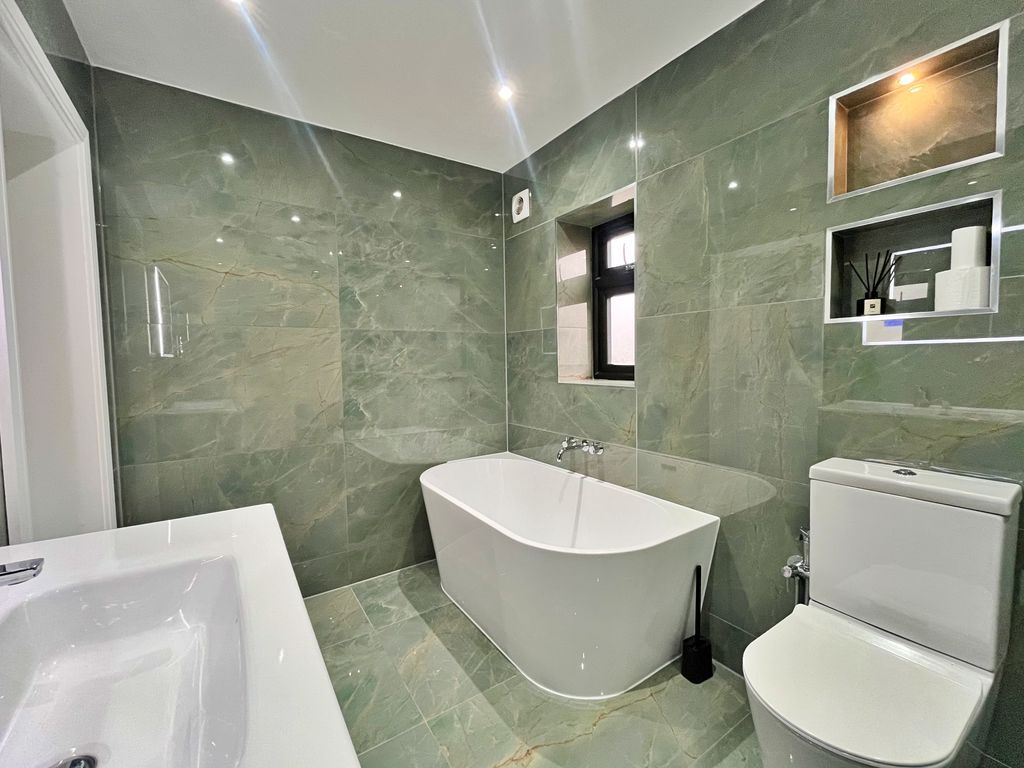 Additional image 5 of 4 bed terraced house for saleBurwell Avenue, Greenford UB6