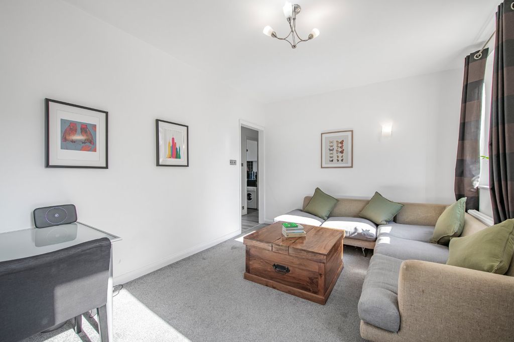 Property photo 3 of 10 Picture No. 06