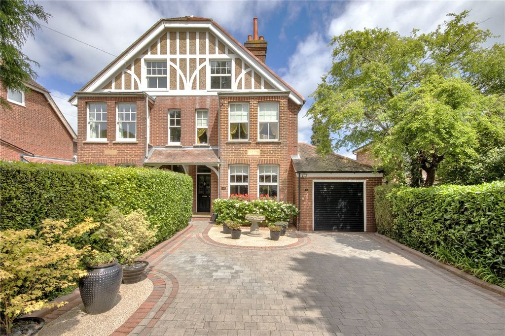 Property photo 1 of 20 41 Romford Road