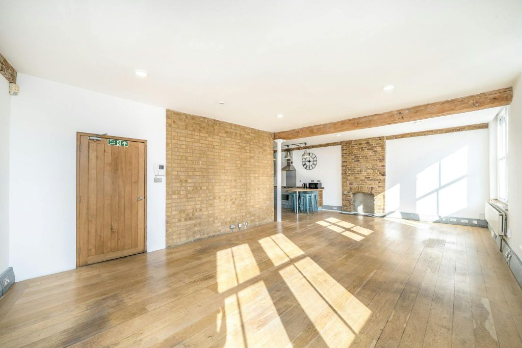 Property photo 3 of 9 1 Playhouse Court 64 Sbr Live Work 2.Jpg