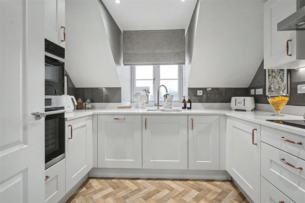 Property photo 2 of 12 Picture No. 06