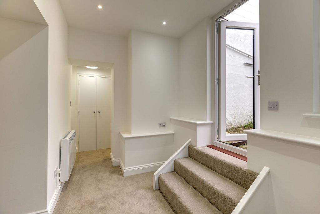 Additional image 29 of 5 bed property for sale3 Imperial Villas, St Saviours Road, St Saviour JE2