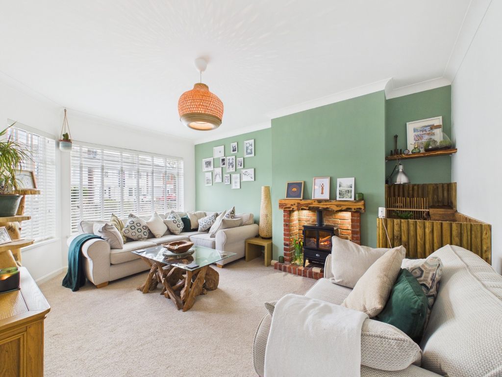 Property photo 2 of 13 4474305