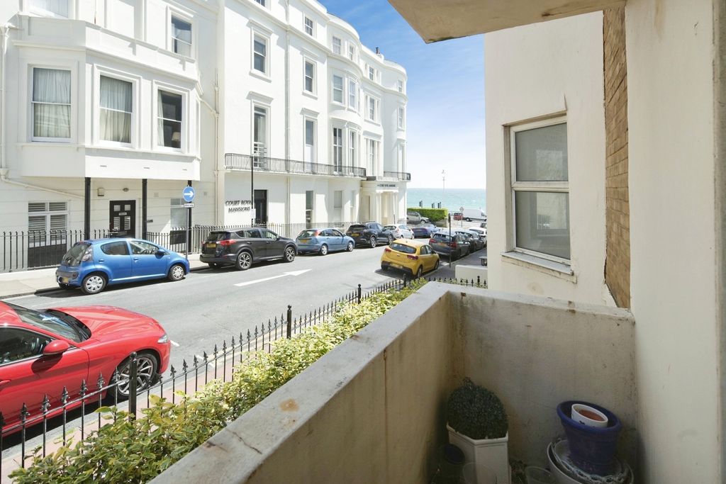 Property photo 3 of 18 Pbox-Img.Jpg