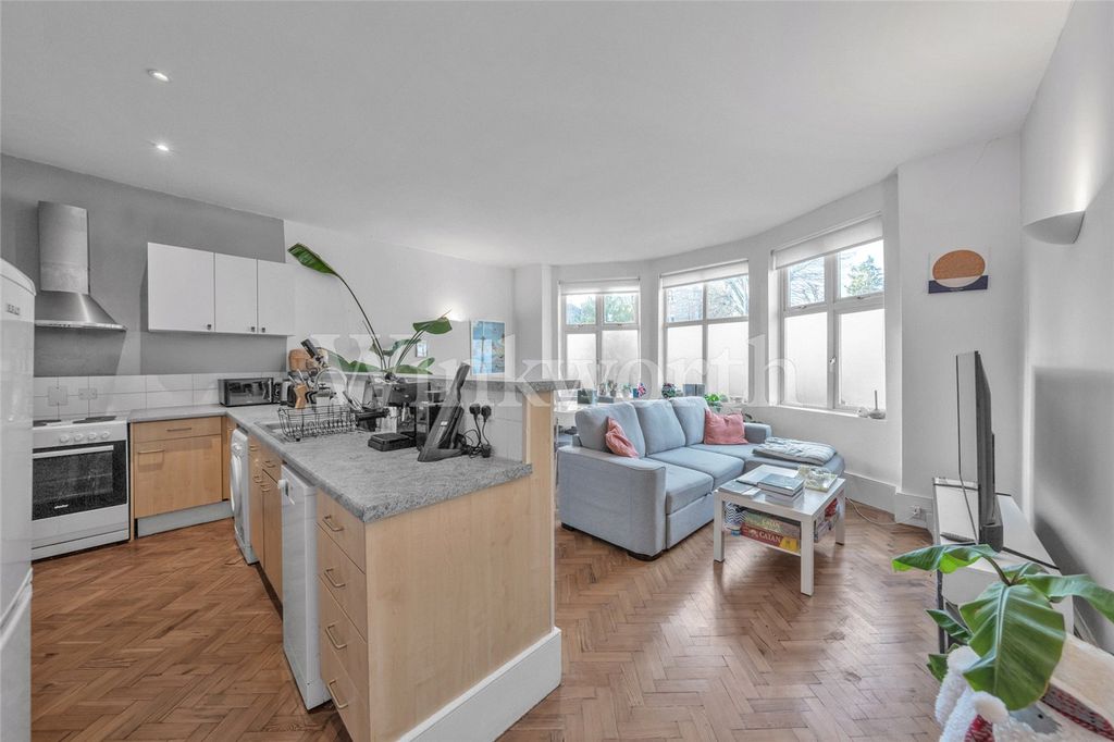 Property photo 1 of 10 Picture No. 21