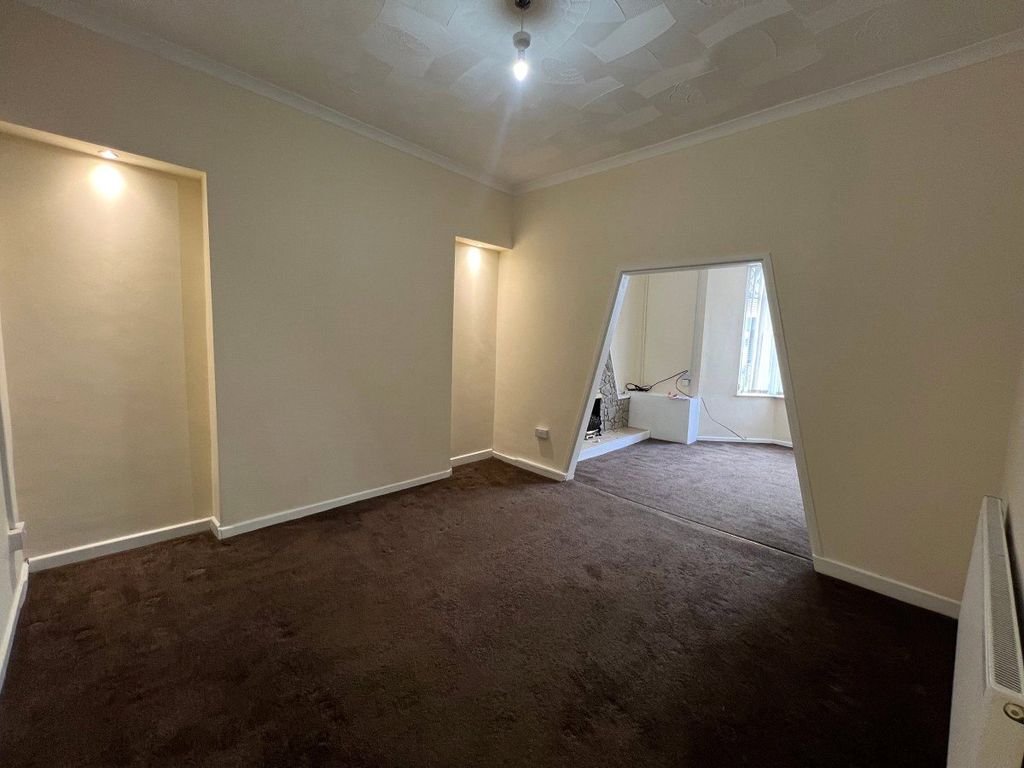 Property photo 2 of 11 Picture No. 03
