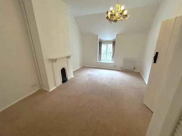 Property photo 3 of 11 Bedroom 1