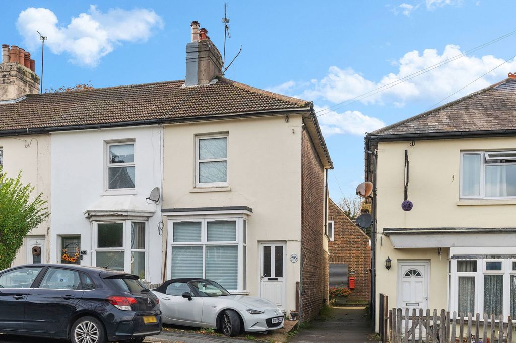 Property photo 1 of 30