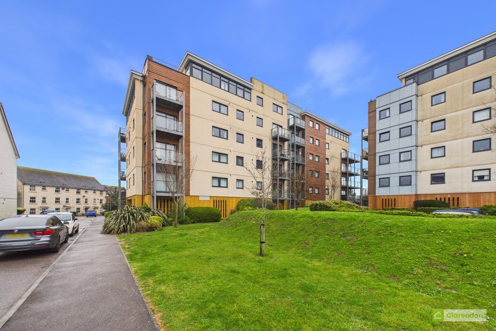 Property photo 1 of 19 Cam02528G0-Pr0451-Still006