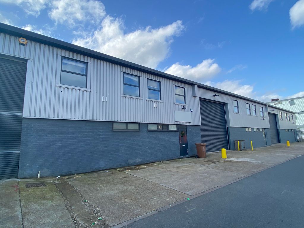 Property photo 1 of 3