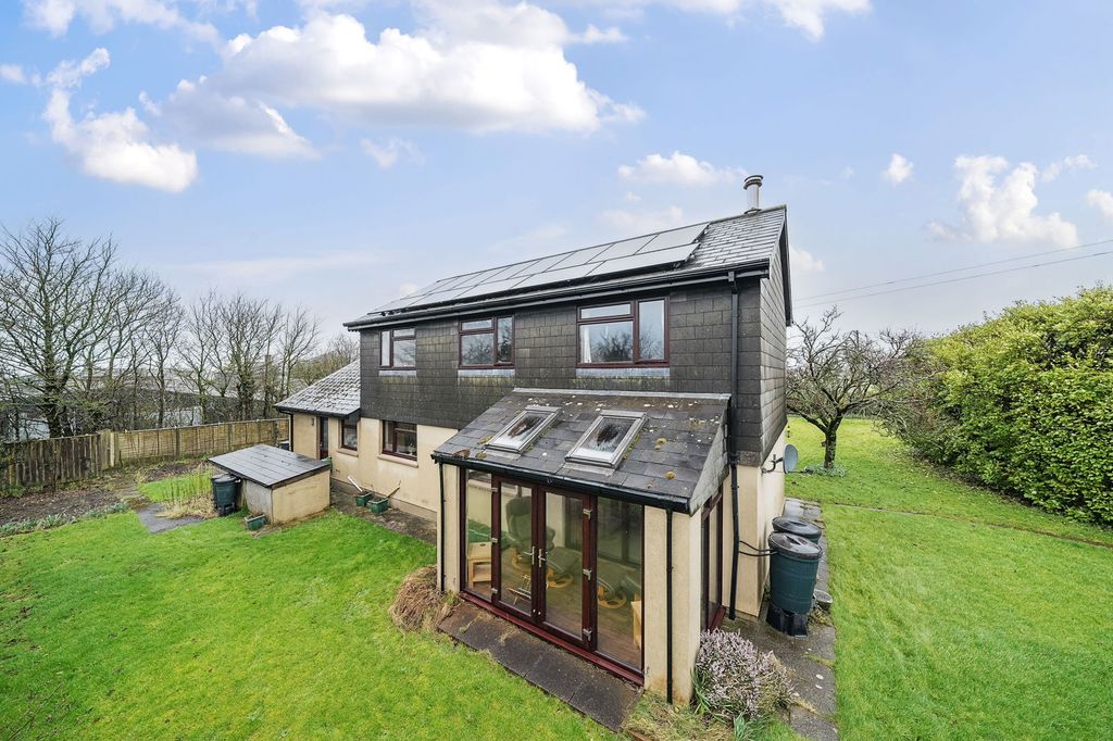 Property photo 2 of 14