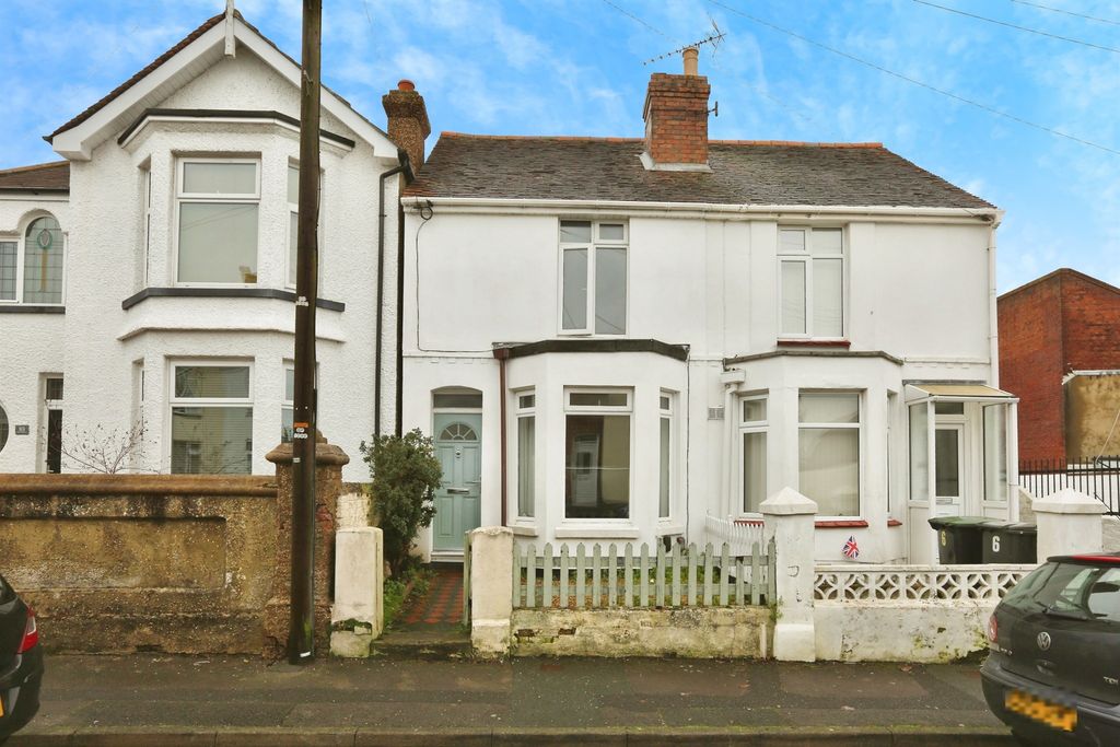 Property photo 1 of 13