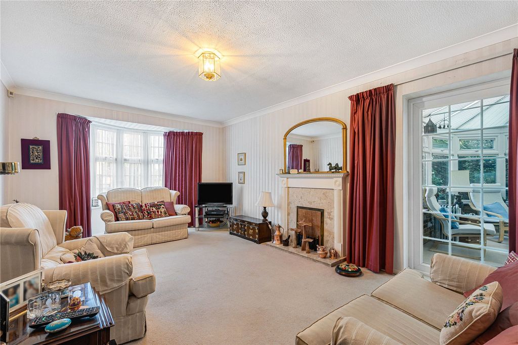 Property photo 2 of 13 Picture No. 27