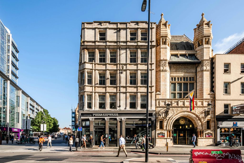 Property photo 1 of 9 Bishopsgate 232 3F - Low Res 1.Jpg