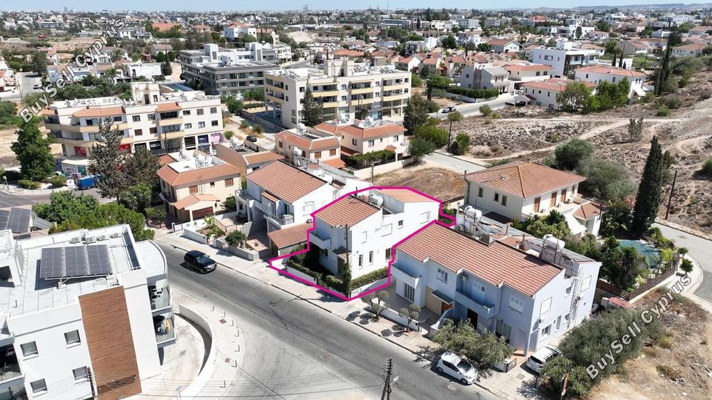 Property photo 1 of 27