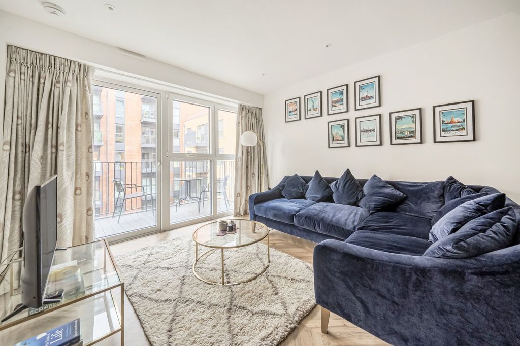 Property photo 2 of 22 Picture No. 35