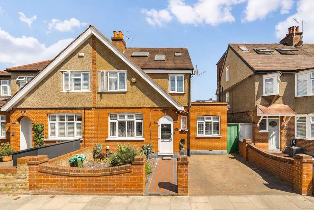 Property photo 1 of 6