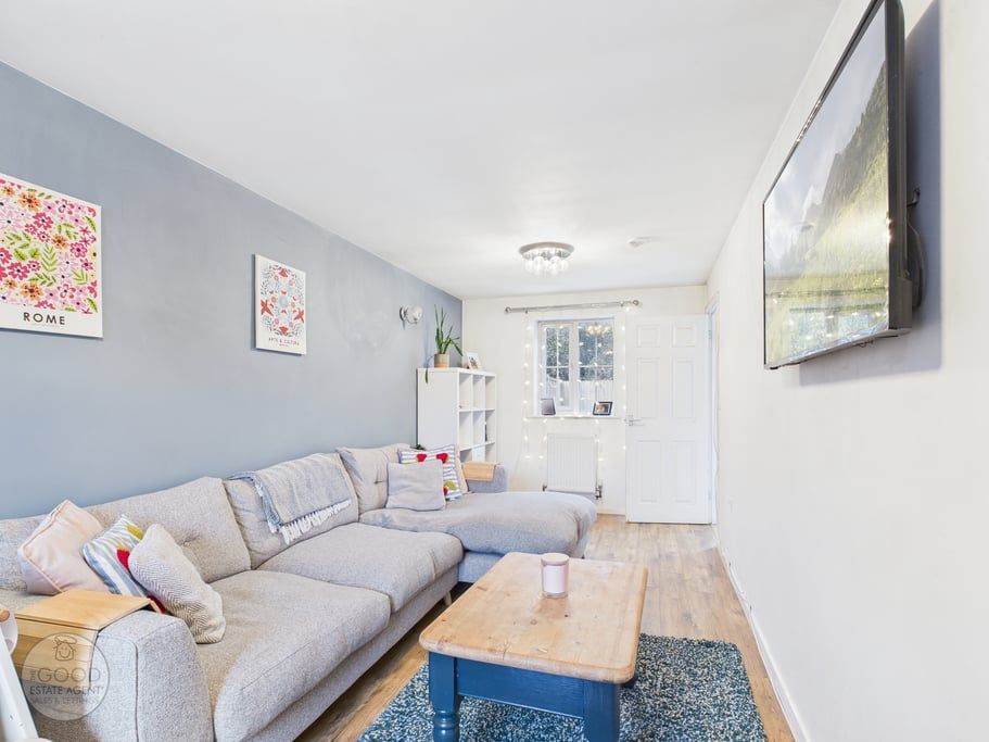 Property photo 3 of 13