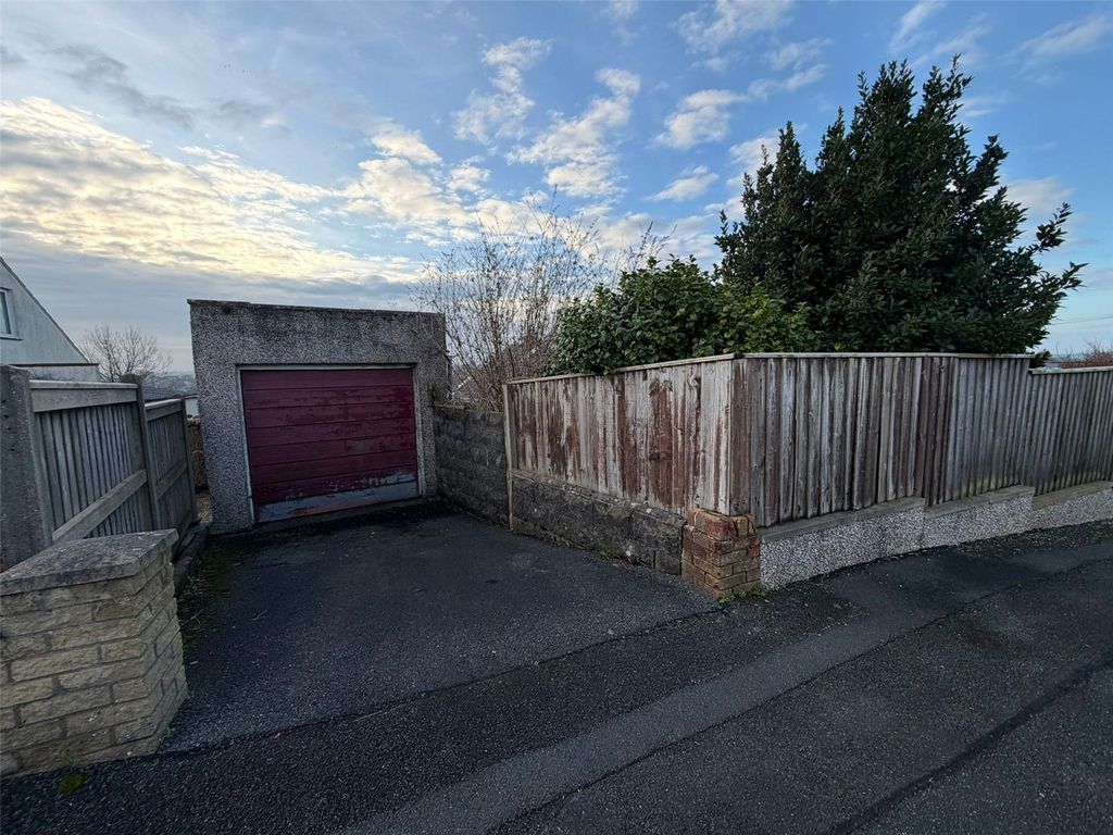 Property photo 2 of 26 Picture No. 90