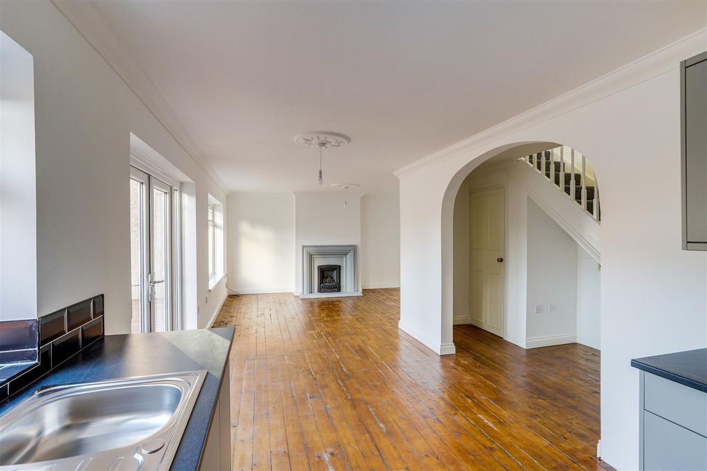 Property photo 3 of 22 191225_14.Jpg