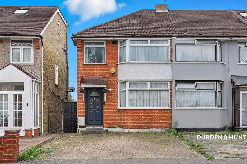 Property photo 1 of 20 Wansford Road