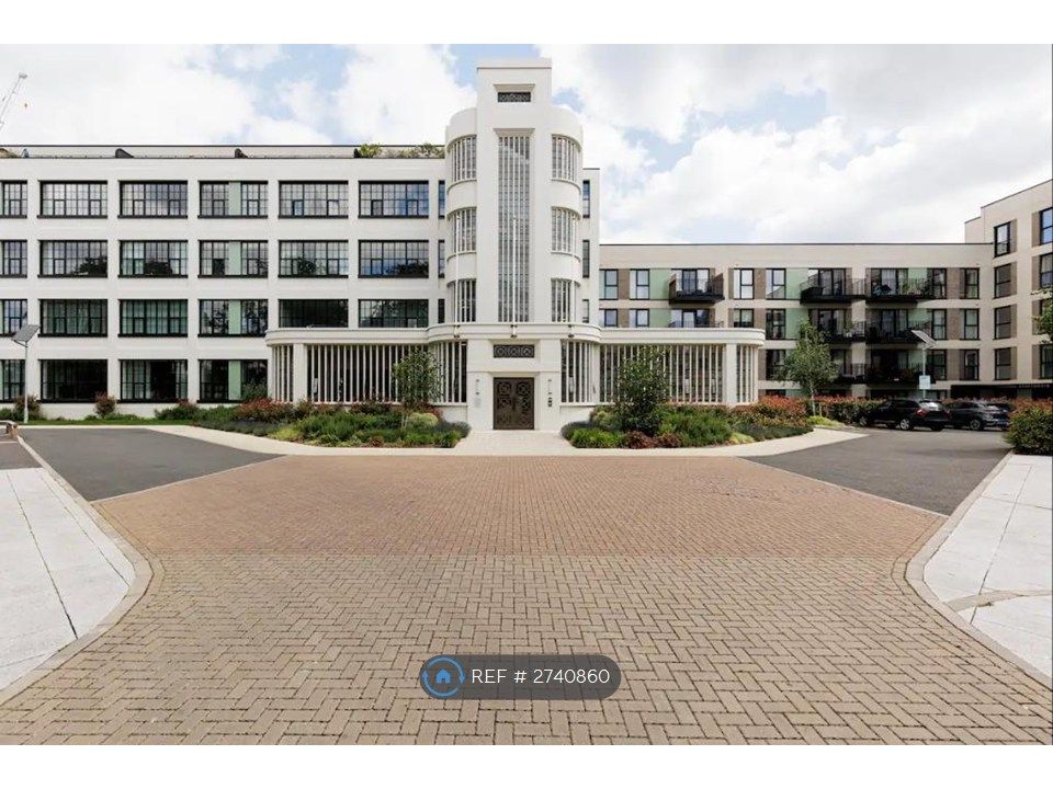 Property photo 2 of 31